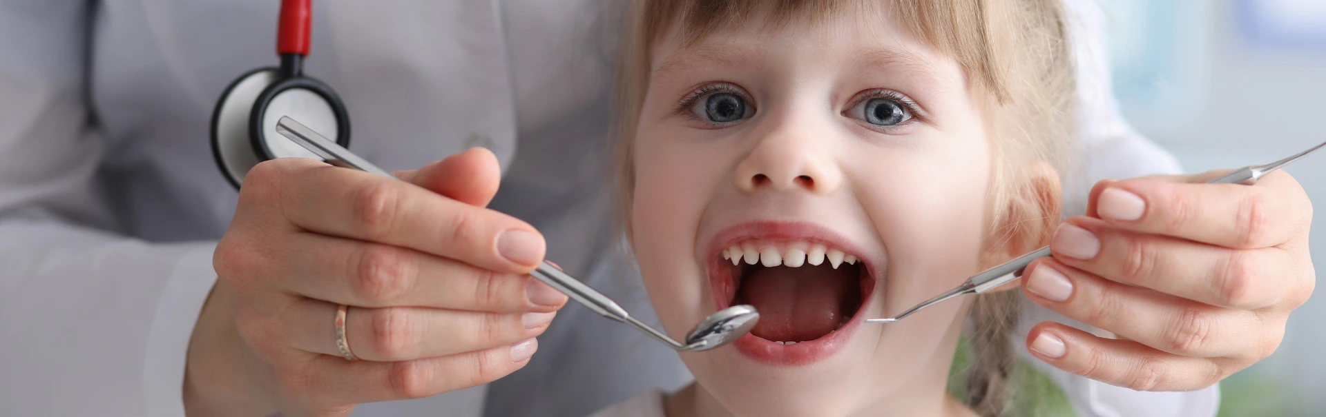 Trattamento dentale pediatrico